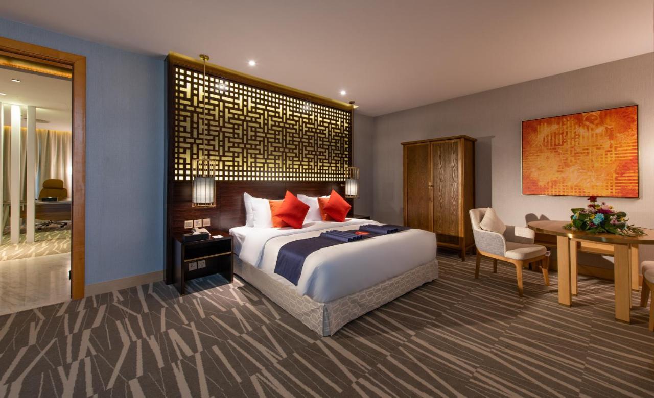Ramada Hotel & Suites By Wyndham Al Qassim Al Bukayriah Εξωτερικό φωτογραφία Deluxe Suite