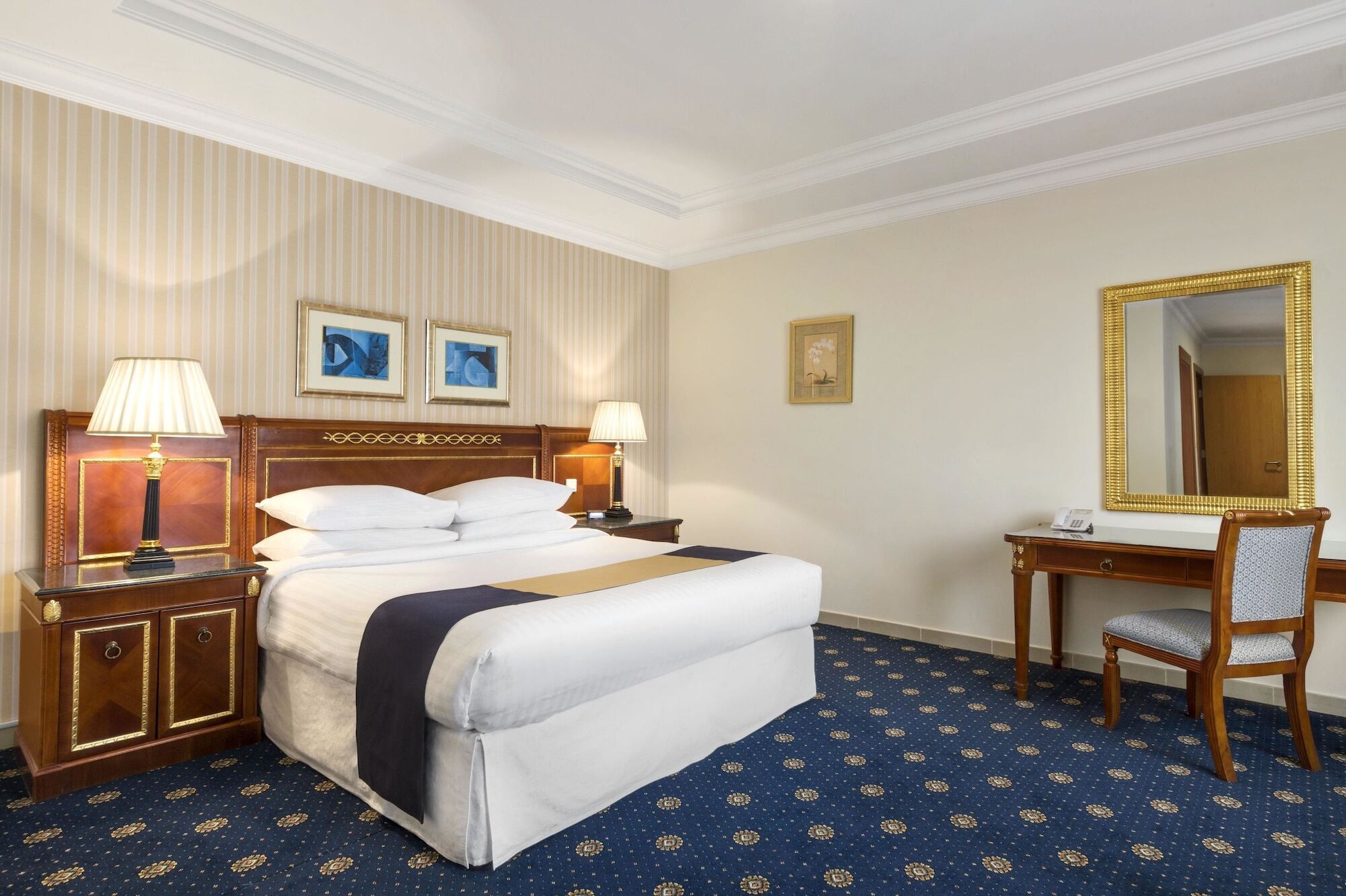 Ramada Hotel & Suites By Wyndham Al Qassim Al Bukayriah Εξωτερικό φωτογραφία A room at the hotel